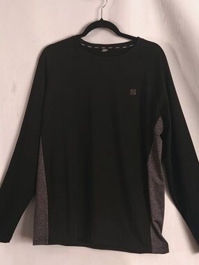 NWOTMen's Black Long-Sleeve Performance Shirt w/Heathered Grey Panels Size XL